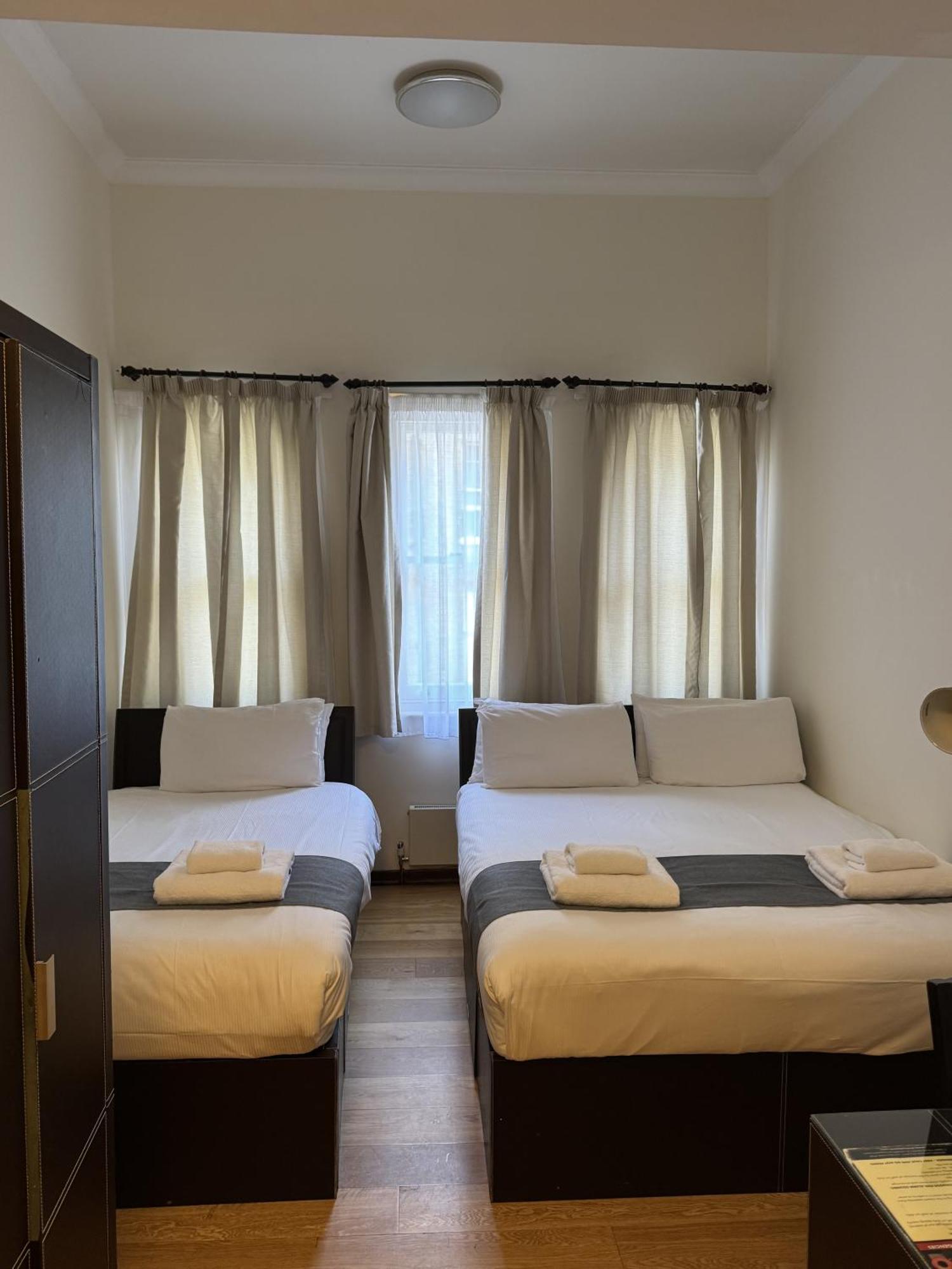 לונדון The Royale Chulan Hyde Park Hotel מראה חיצוני תמונה