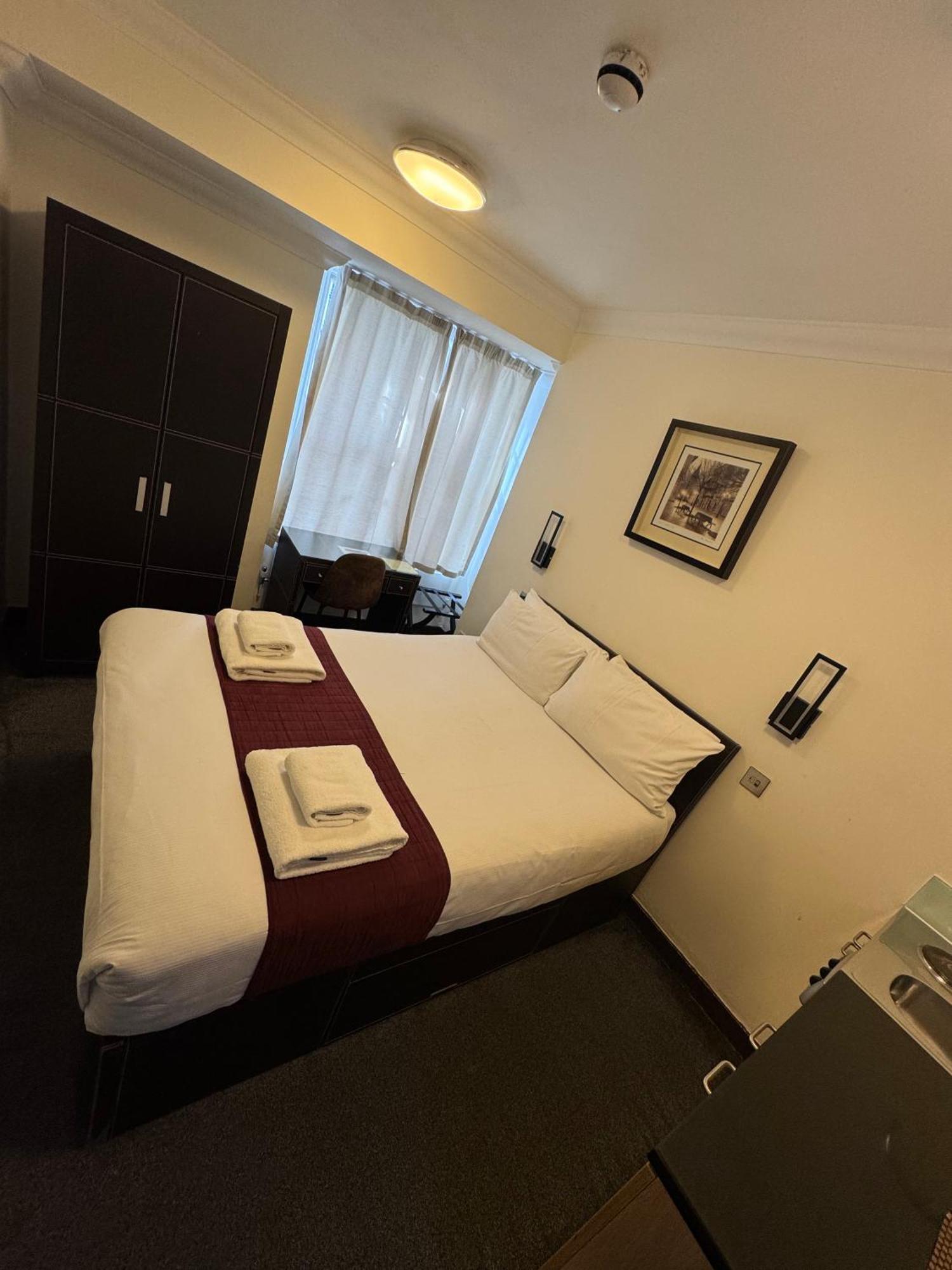 לונדון The Royale Chulan Hyde Park Hotel מראה חיצוני תמונה